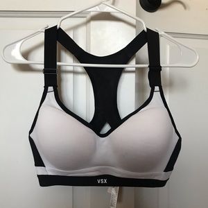 NWOT Victoria Secret Sports Knock-Out White Bra